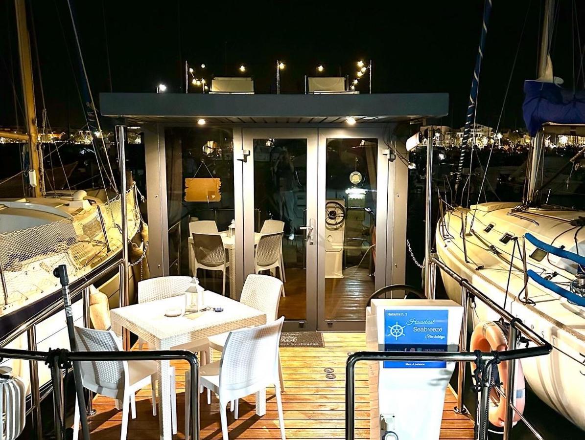 Отель Houseboat Seabreeze Альгеро Экстерьер фото